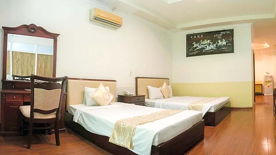 Linh Phuong 8 Hotel - 24 Hours Stay