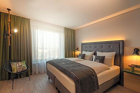 Holiday Inn - the niu, Crusoe Bremen Airport By IHG