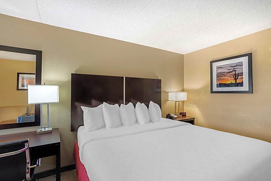 Best Western Harrisburg North Hotel