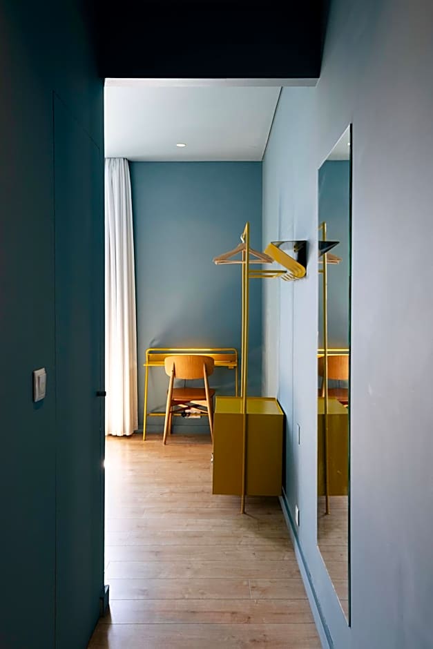 Esqina Cosmopolitan Lodge