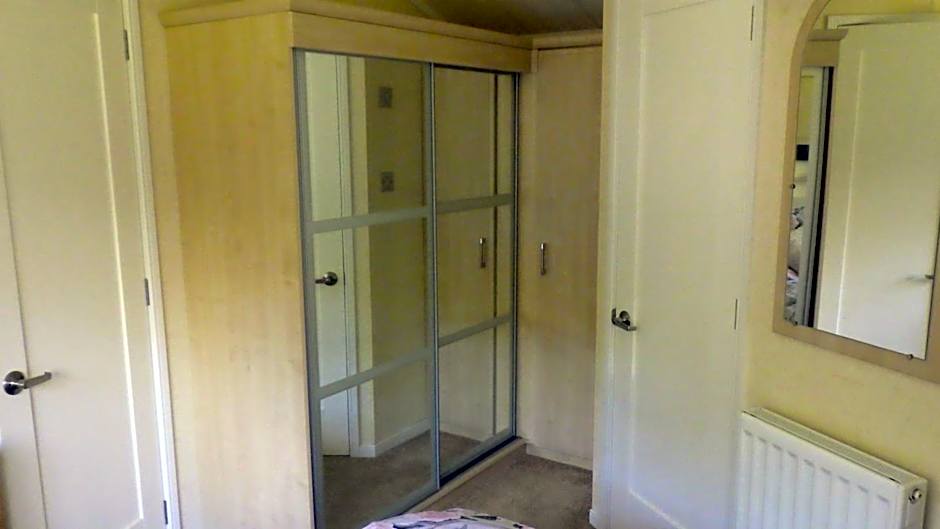 Violet 28 Oakdene Forest Park