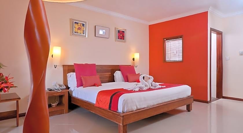 Jalsa Beach Hotel & Spa