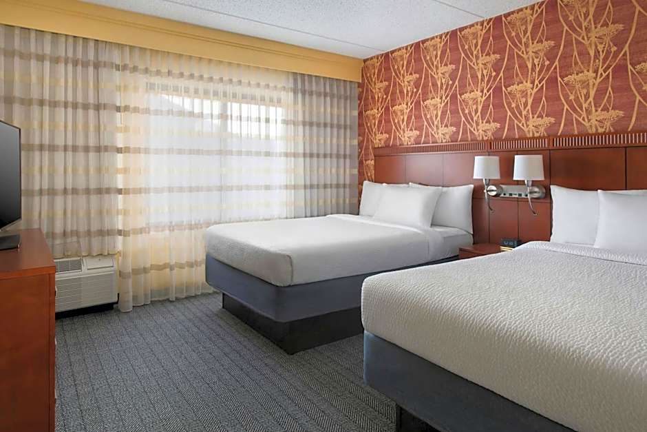 Courtyard by Marriott Mt. Laurel Cherry Hill