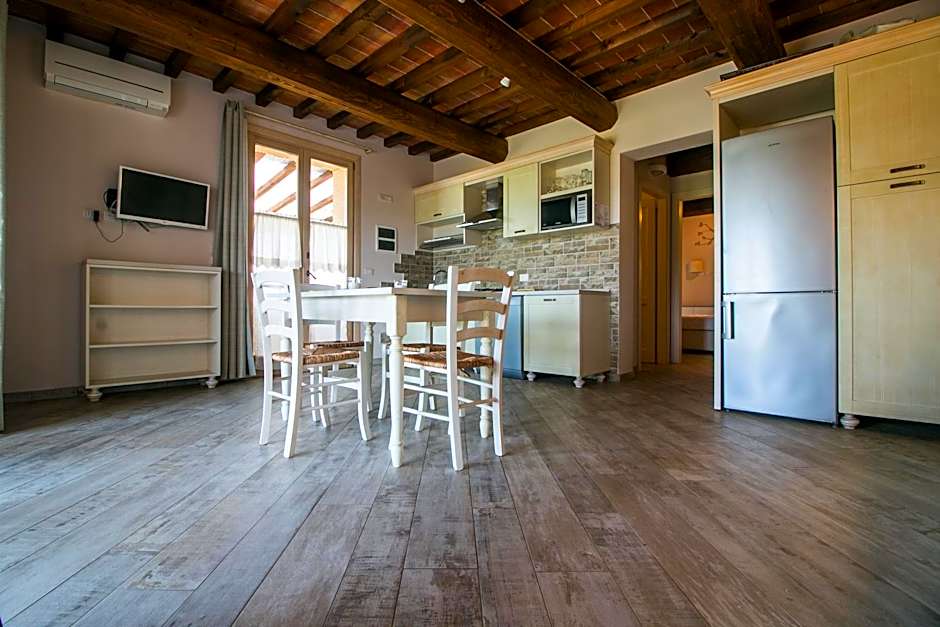 Fattoria Palazzeta - Pet & Family Friendly