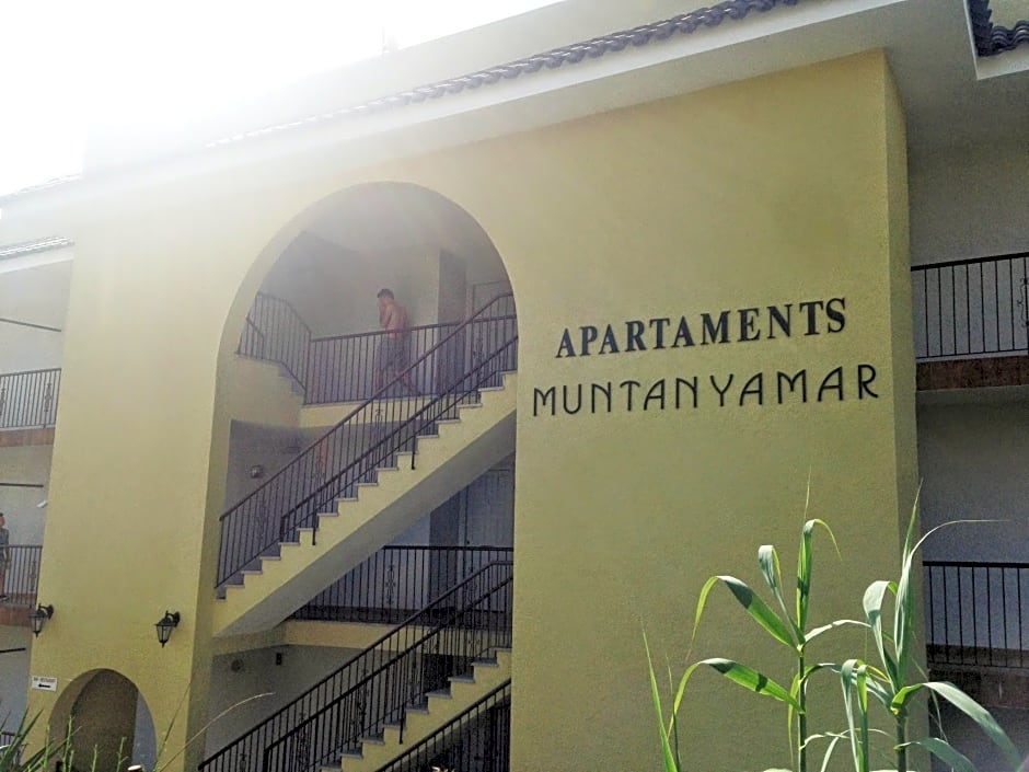Apartaments AR Muntanya Mar