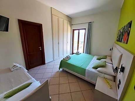 Deluxe Double or Twin Room with Garden View