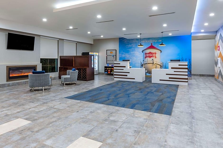  La Quinta Inn & Suites by Wyndham Dallas - Frisco Stadium