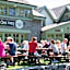 Oak Tree Inn