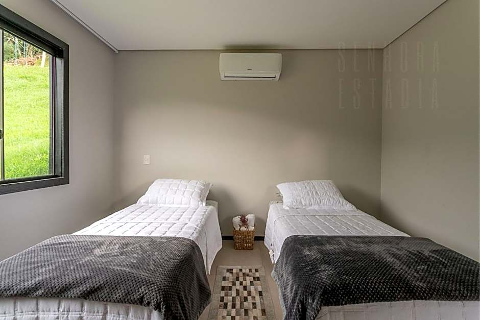 Villas Mornas Mountain Cabin Jacuzzi, Beach Tennis