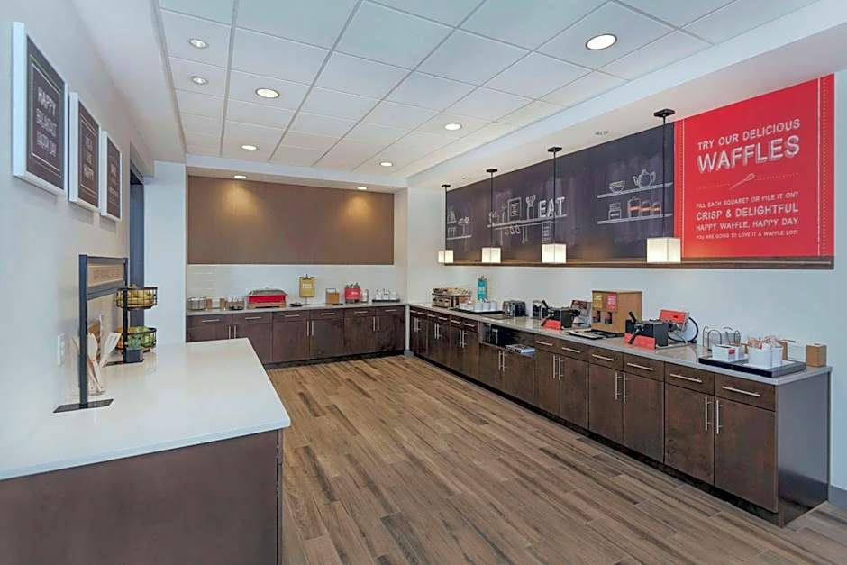 Hampton Inn By Hilton & Suites Burlington