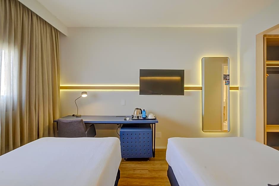 Hampton by Hilton Guarulhos Airport, Brazil