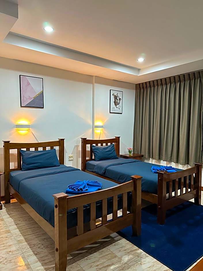 BT hotel Kata Beach