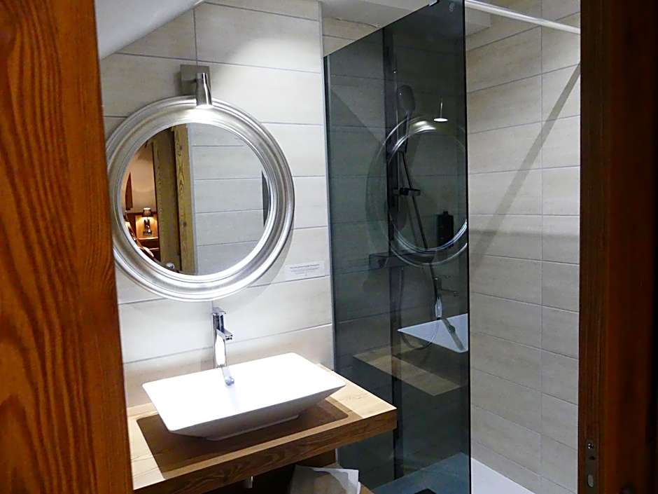 Logis Hotel Des Bains