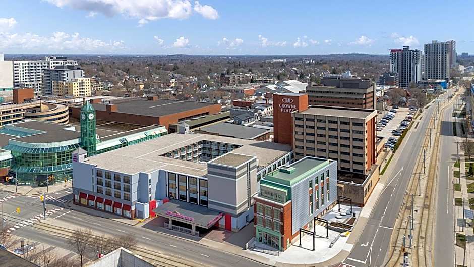 Crowne Plaza Kitchener-Waterloo By IHG