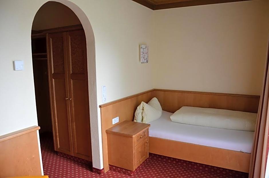 Hotel-Pension Strolz