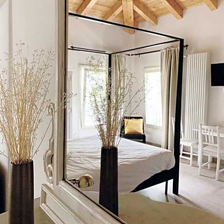 Studio with Garden View