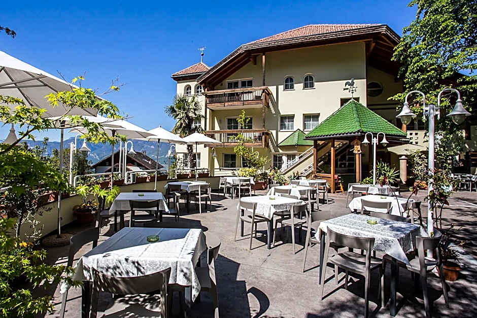 Hotel Tenz