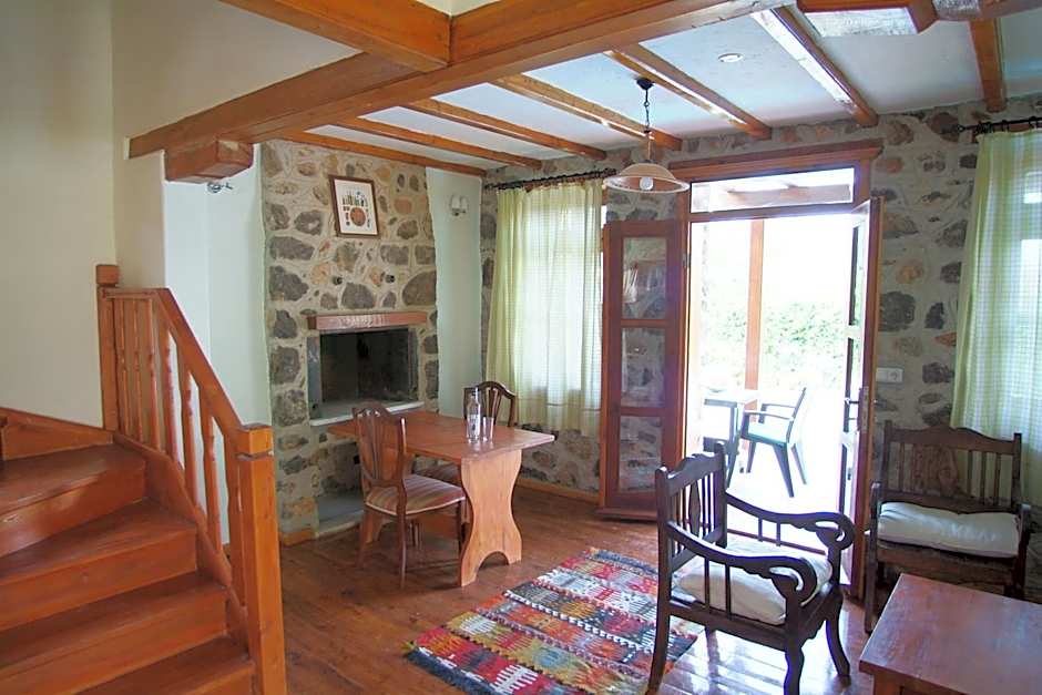 Sea Breeze Hotel and Apartments