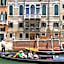 Palazzo San Firmino residenza storica all Suite Canal View