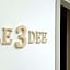 Le 3 Dee