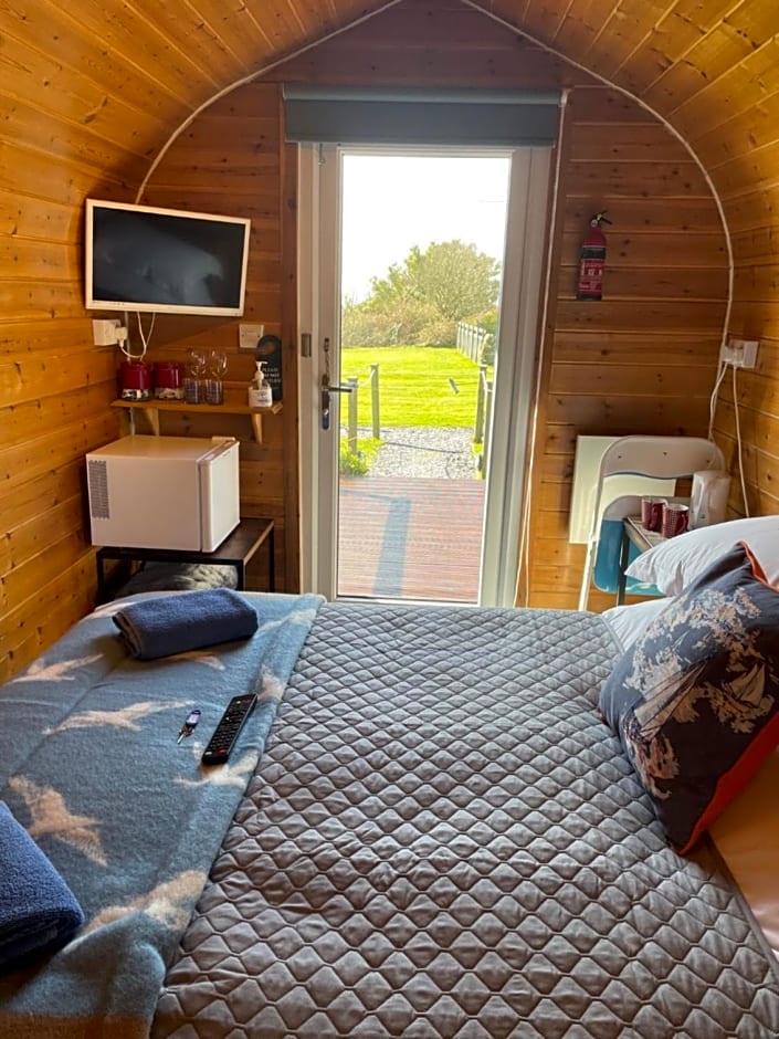 Sea and Mountain View Luxury Glamping Pods Heated