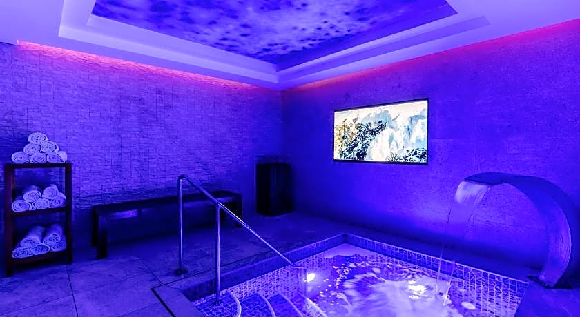 Babylon Rotana Hotel