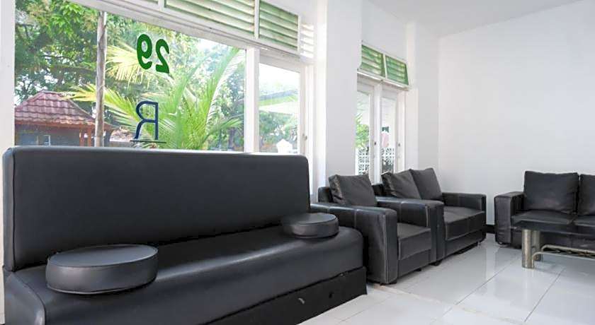 RedDoorz near Mataram University