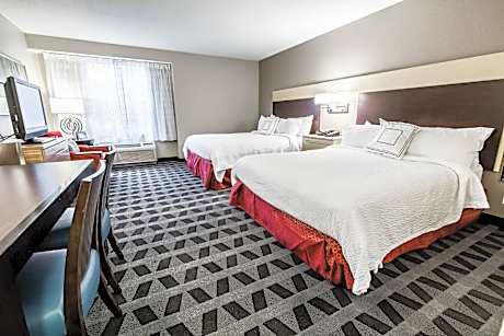 Studio, 2 Queen Beds