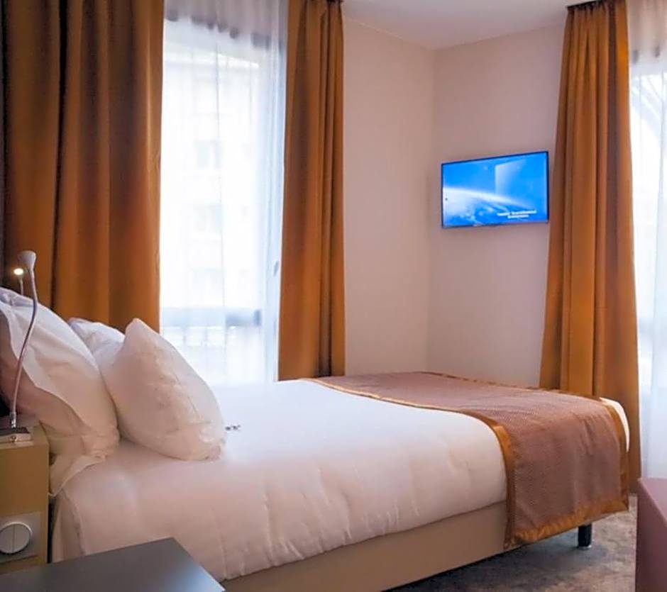 Hotel Sixteen Paris Montrouge