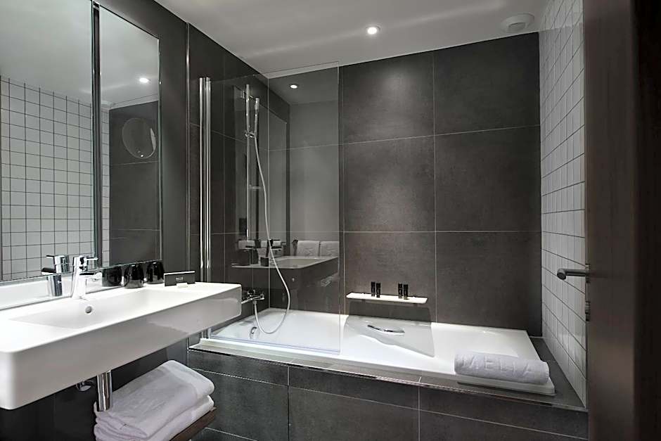 Melia Paris La Defense