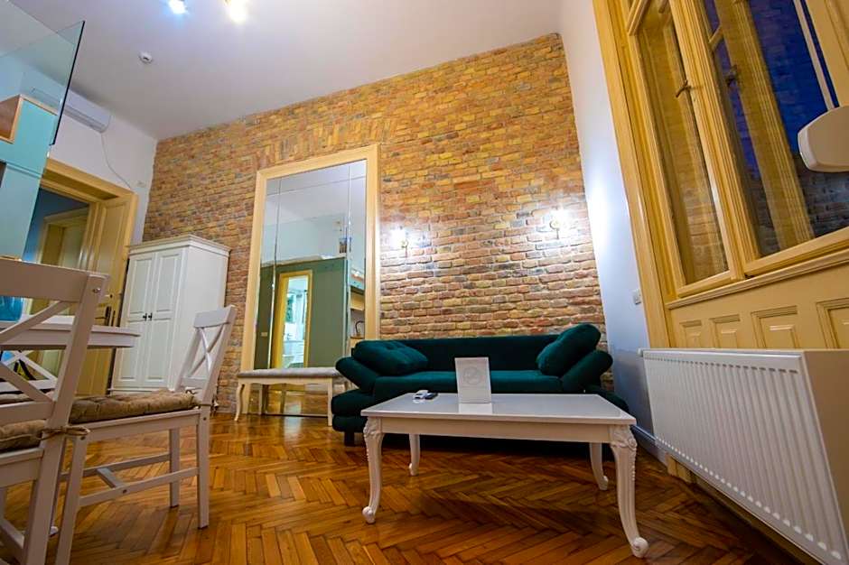 VISAJ Deluxe Downtown