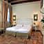 Hotel Villa Policreti