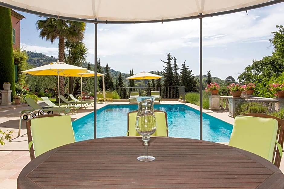Mas Du Roc Bed&Breakfast – Grasse, CT