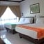 Veranda Suites and Restaurant