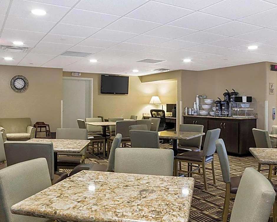 MainStay Suites Bismarck
