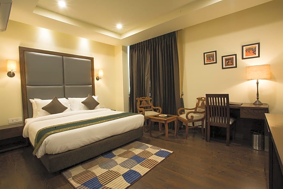 THE ROYAL COURT HOTEL & SPA