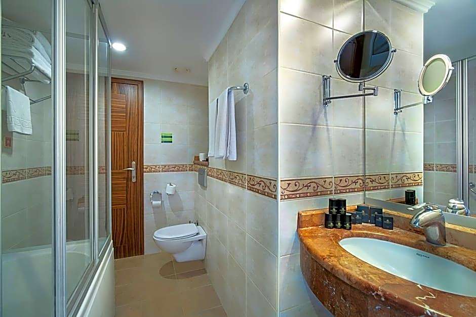 Rox Resort Hotel