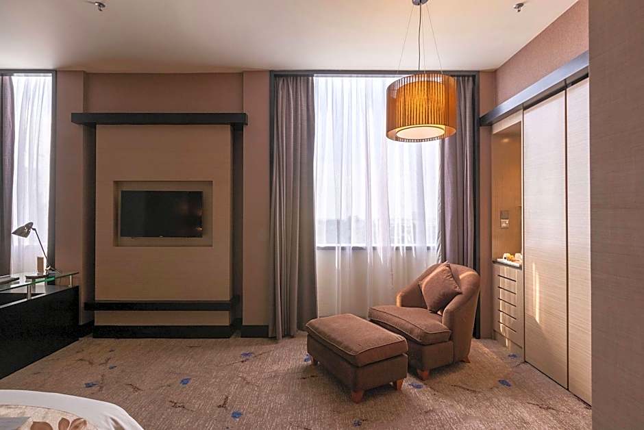 New World Suites