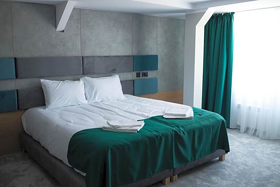 Hotel Plutitor Lebăda