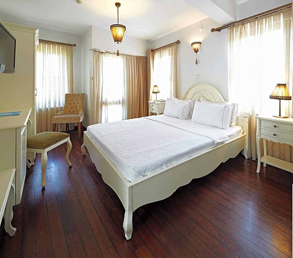 Ferahi Evler Ayvalık