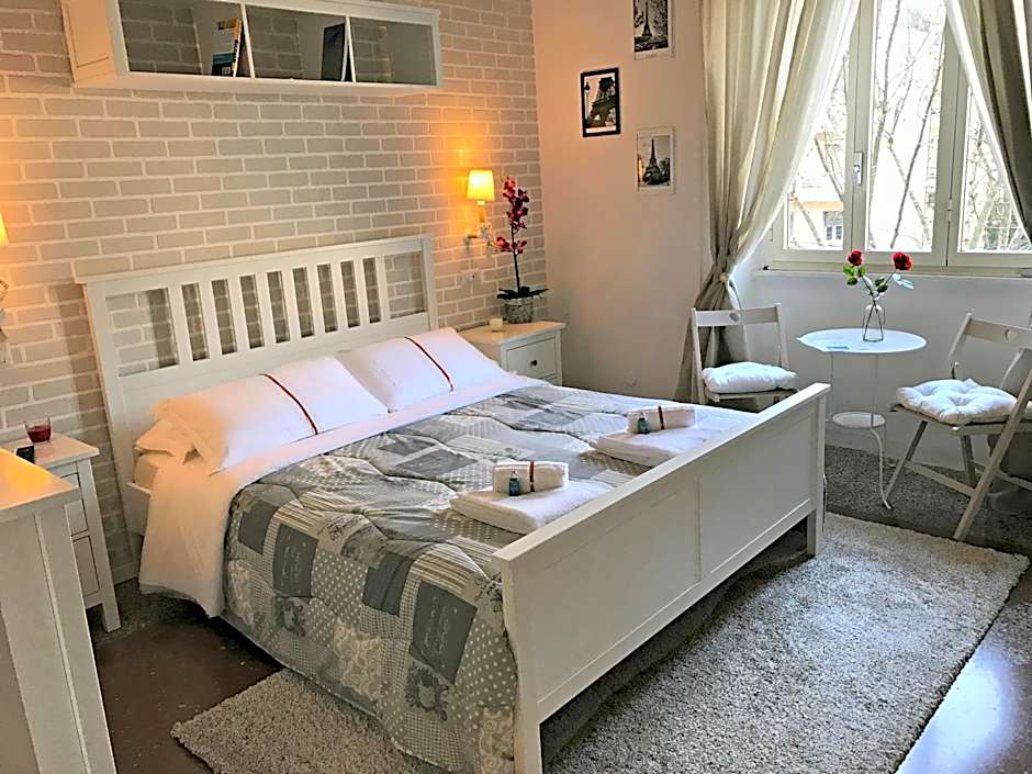 Moonlight Inn Guesthouse