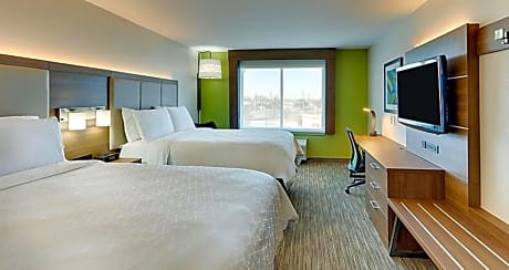 Queen Room with Two Queen Beds - Mobility Access Tub/Non-Smoking