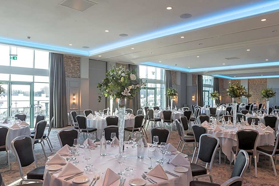 De Vere Cotswold Water Park