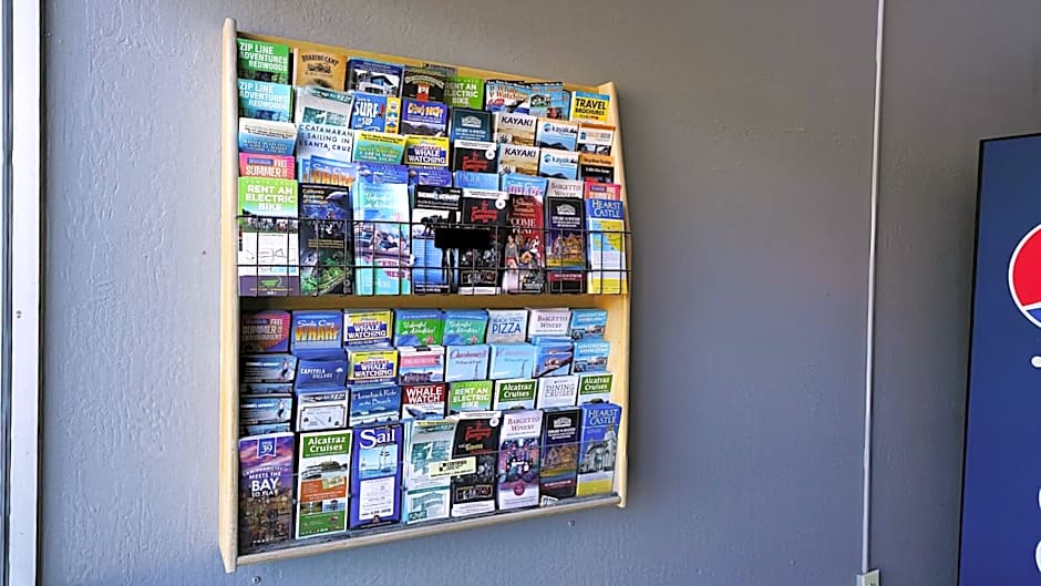 SeaSide Inn & Suites