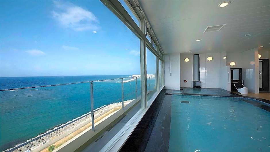 Vessel Hotel Campana Okinawa