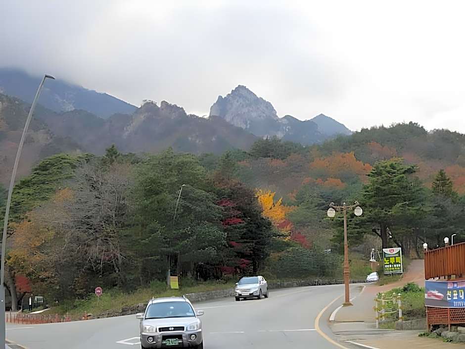 Songwol Park Sokcho