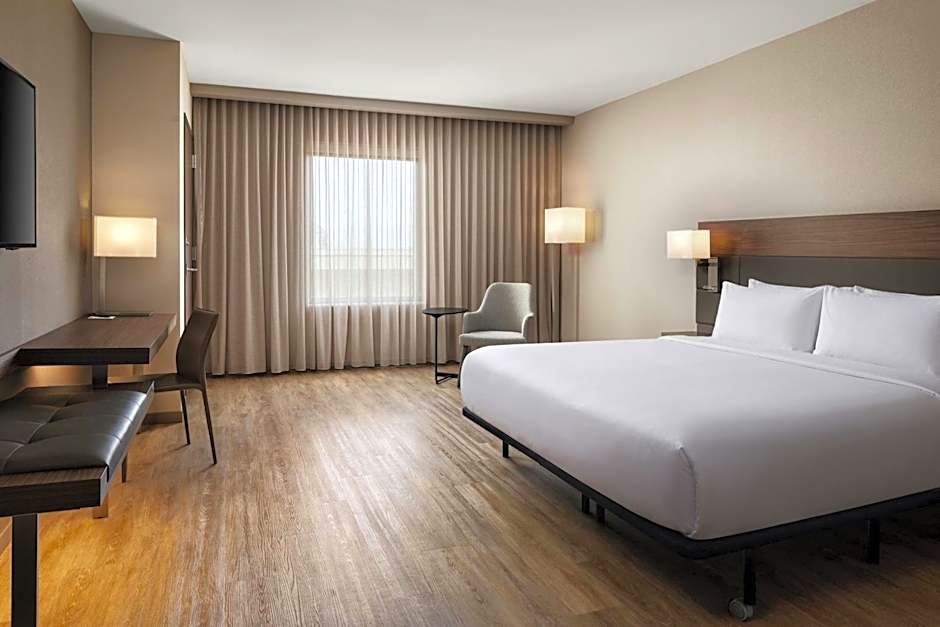 AC Hotel Madison Downtown