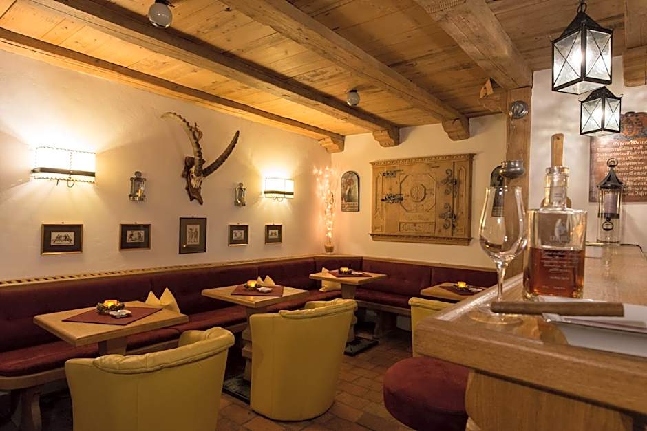 Relais & Châteaux Schlosshotel Chastè - Scuol Tarasp