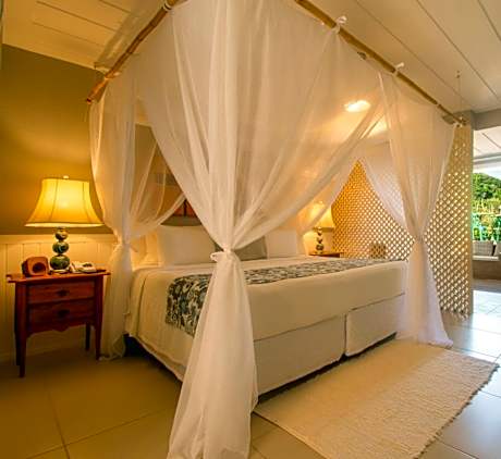 Suite with Lake View