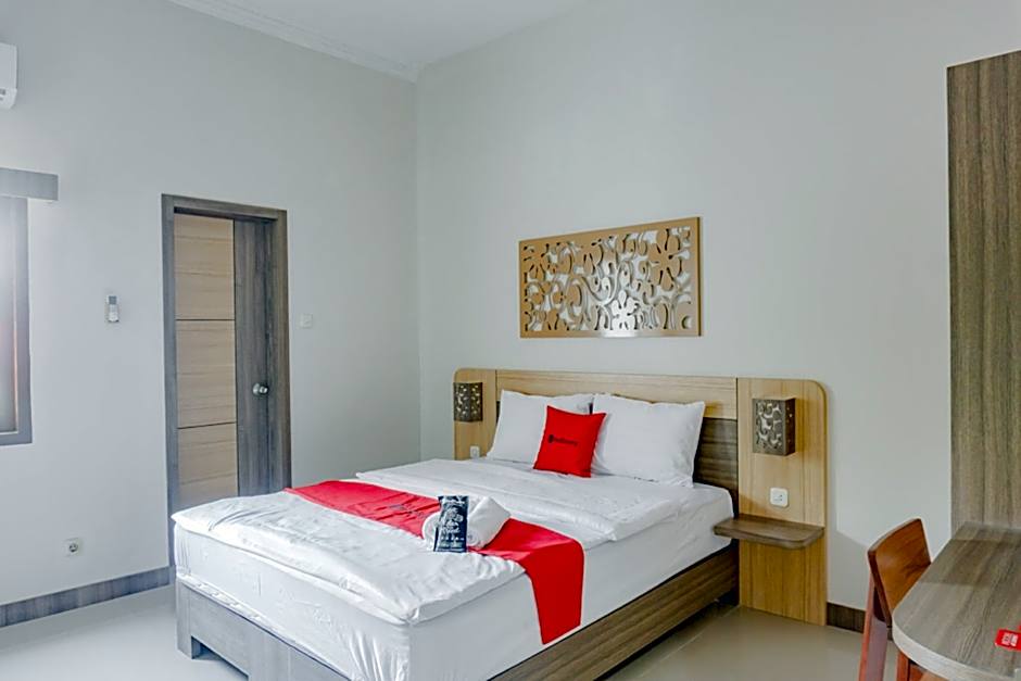 RedDoorz near Jogja City Mall 4